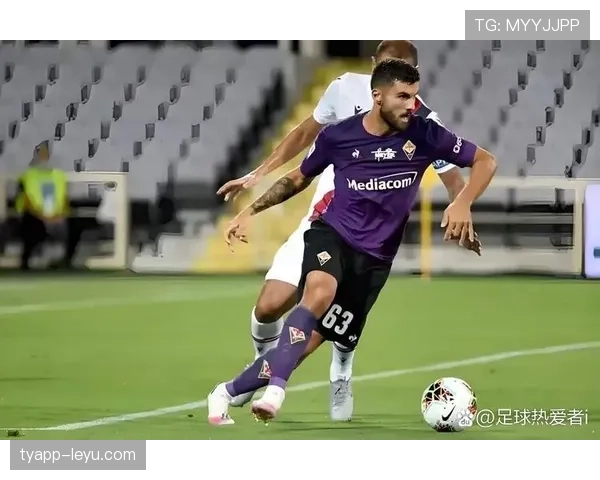 那不勒斯意甲开局强势，攻防均衡成制胜关键