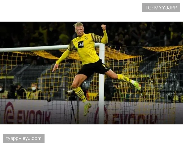 哈兰德冥想式庆祝引爆足坛，独特进球仪式引领新风潮