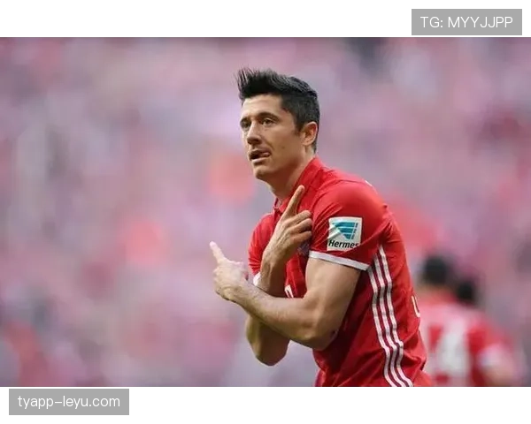 莱万多夫斯基国家队出场数持续攀升，迈向全新个人里程碑