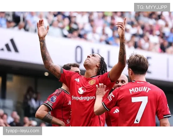 阿森纳锋线火力全开，攻击线表现引发媒体热议